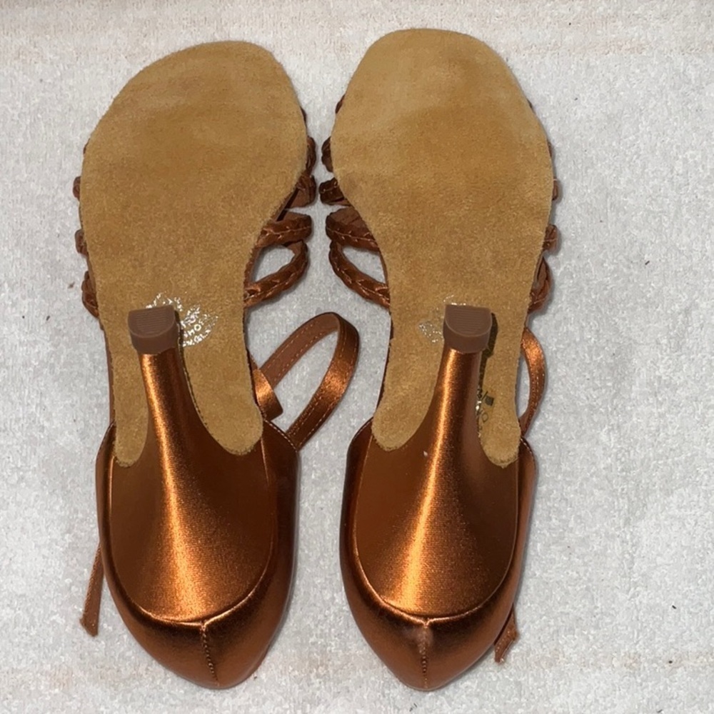 International Dance Shoes “Neeve” Tan Satin – Women’s Size 3.5 - Picture 4 of 5